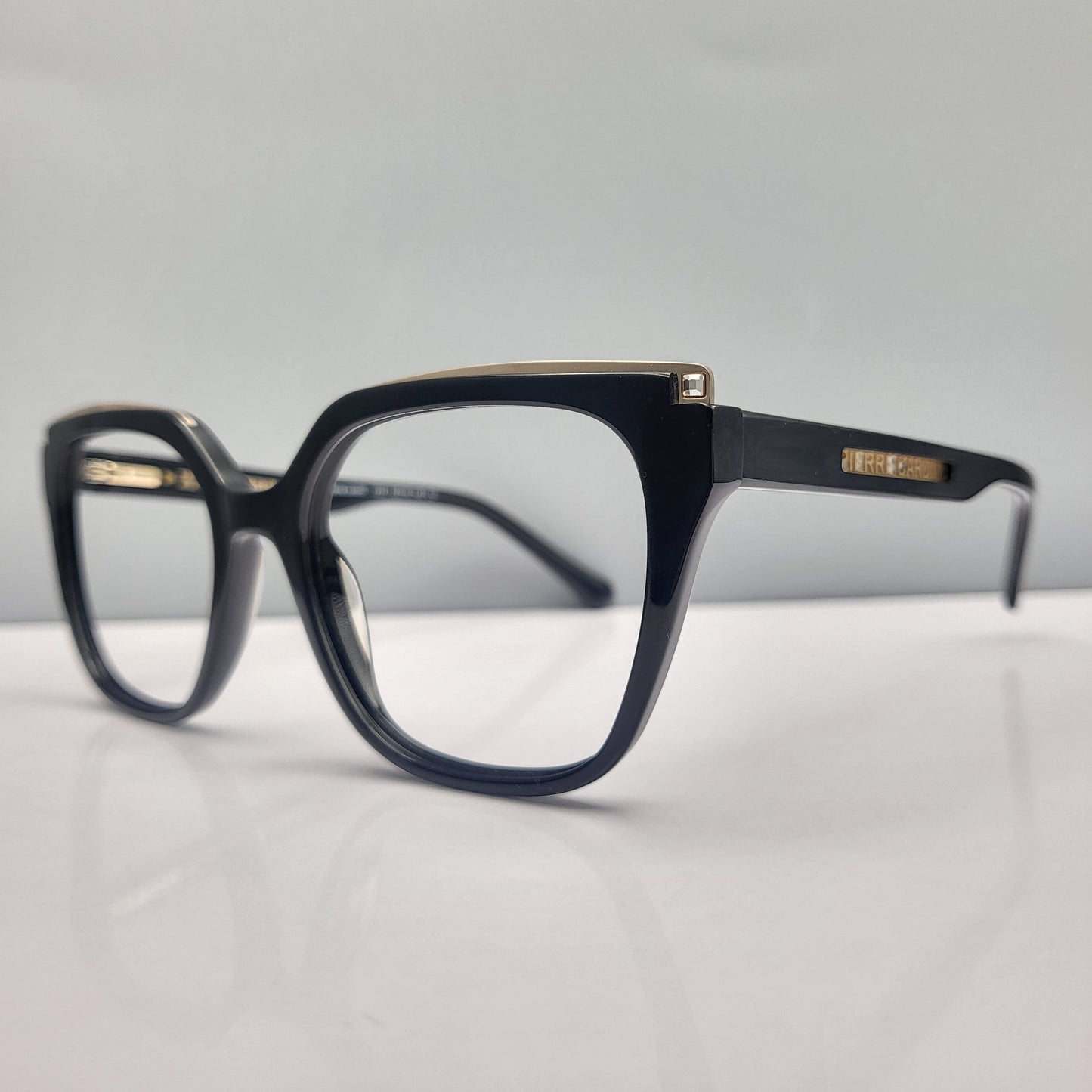 PierreCardin-B