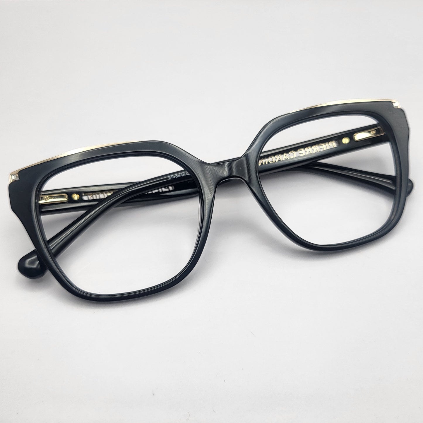 PierreCardin-B